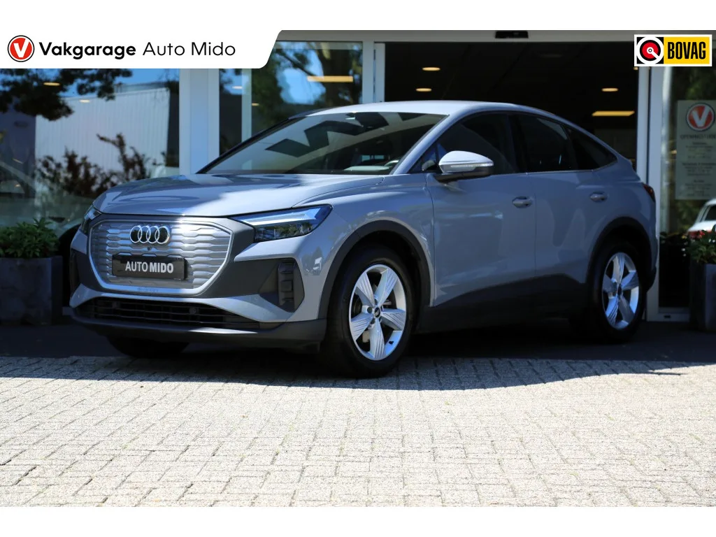 Audi Q4 e-tron (2022) — foto 1