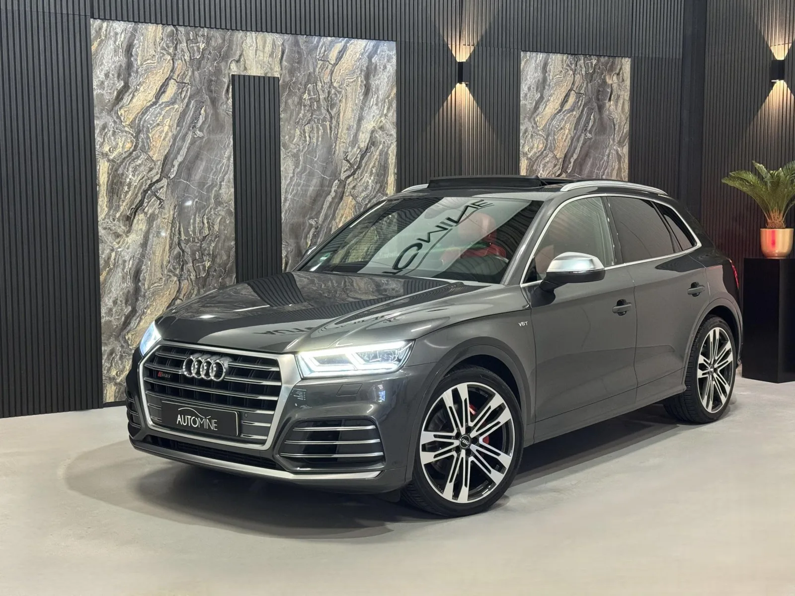 Audi SQ5 (2018) — foto 1