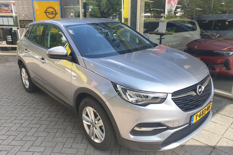 Opel Grandland X (2021)