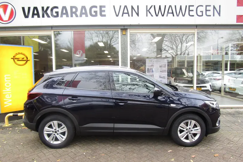 Opel Grandland X (2019)