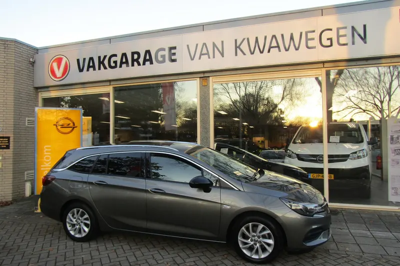Opel Astra (2021)