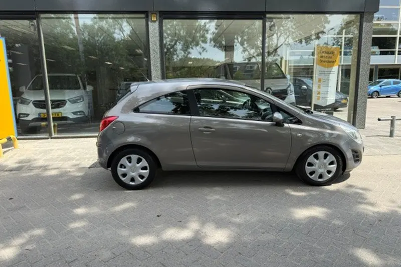 Opel Corsa (2012)