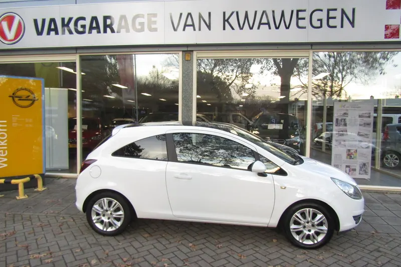 Opel Corsa (2009)
