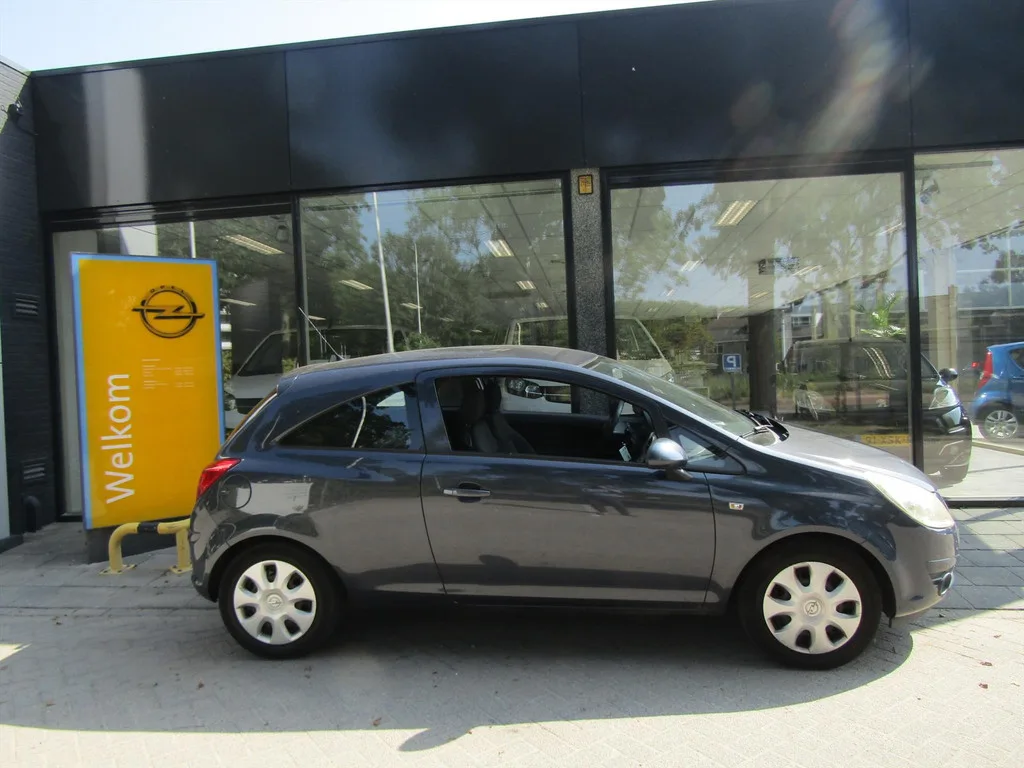 Opel Corsa (2008) — foto 1