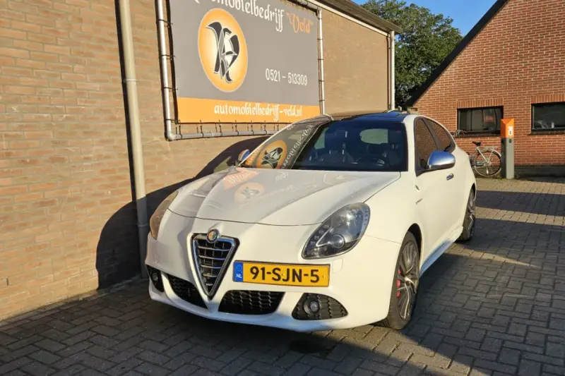 Alfa Romeo Giulietta (2011)