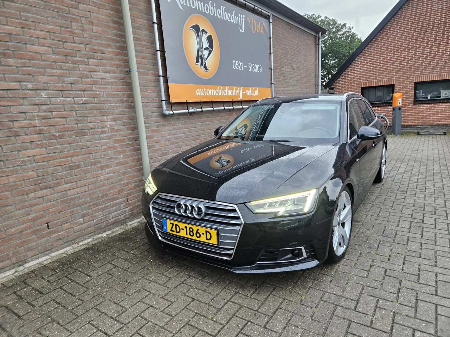 Audi A4 (2016) — foto 1