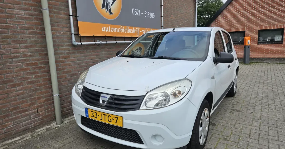 Dacia Sandero (2009) — foto 1