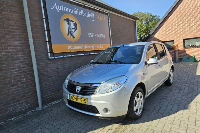 Dacia Sandero (2008)
