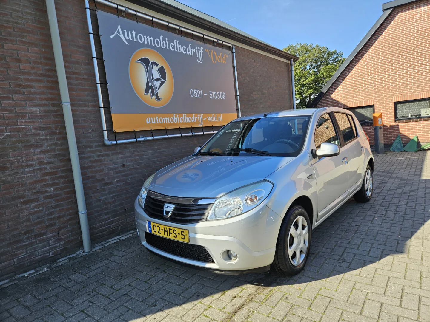 Dacia Sandero (2008) — foto 1