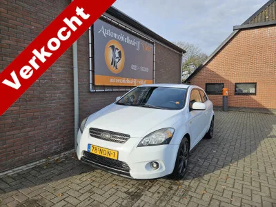 Kia Pro_cee'd (2010) — foto 1