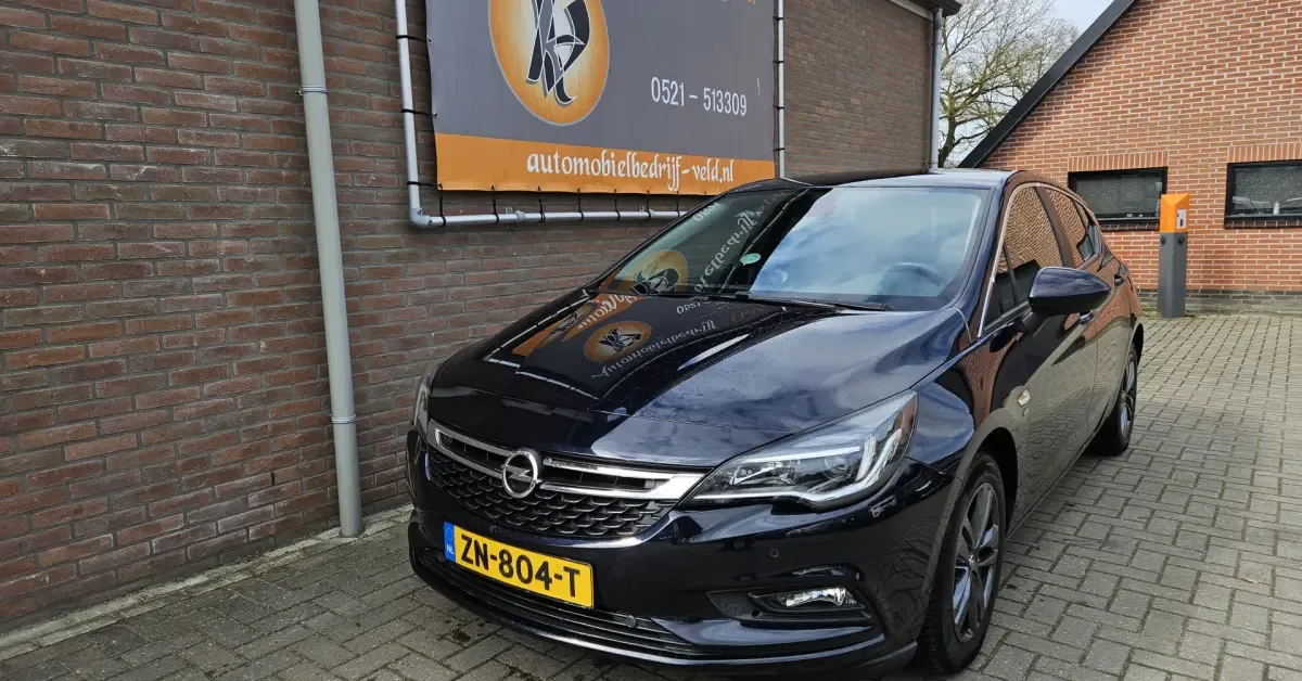 Opel Astra (2019) — foto 1