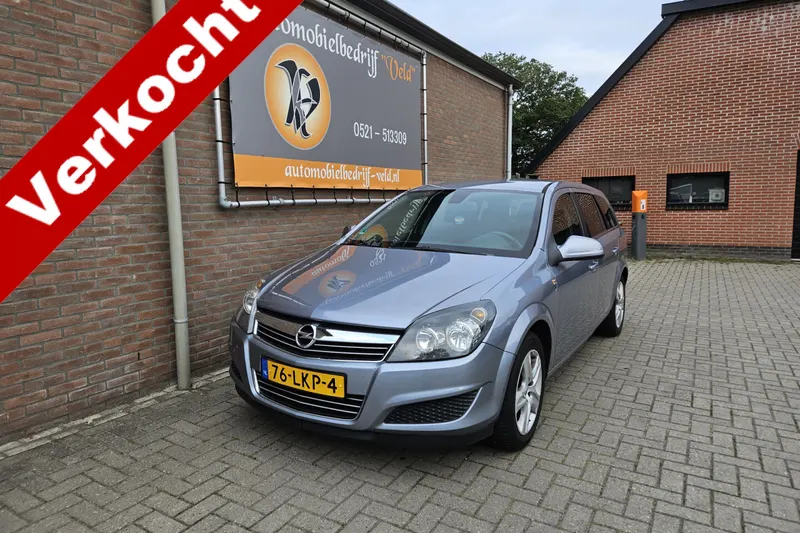 Opel Astra (2010)