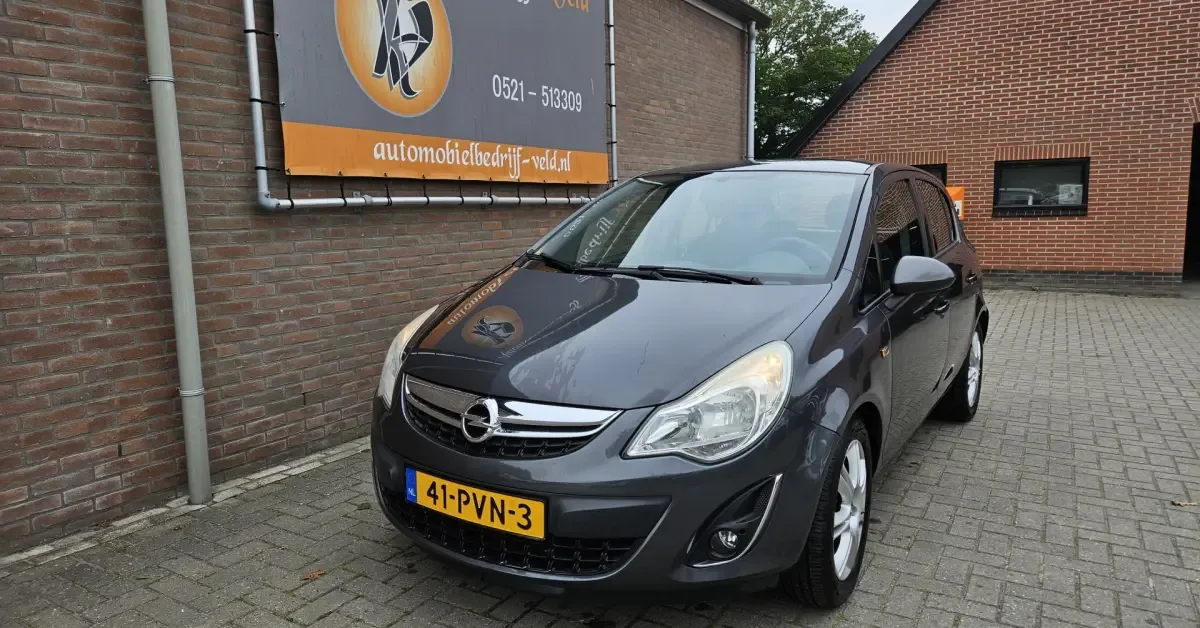 Opel Corsa (2011) — foto 1