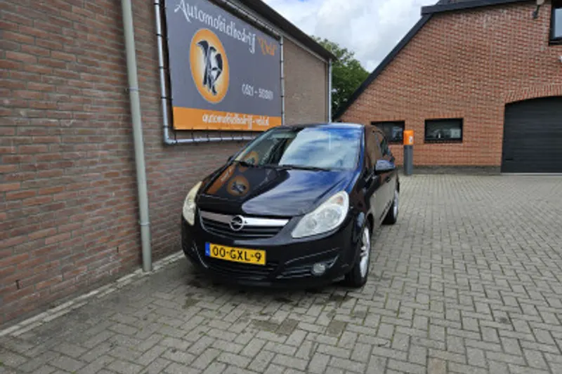 Opel Corsa (2008)