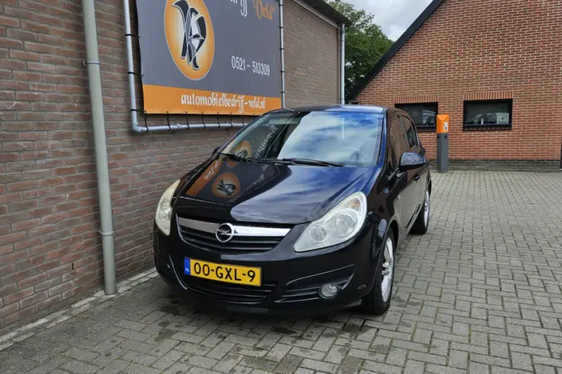 Opel Corsa (2008)
