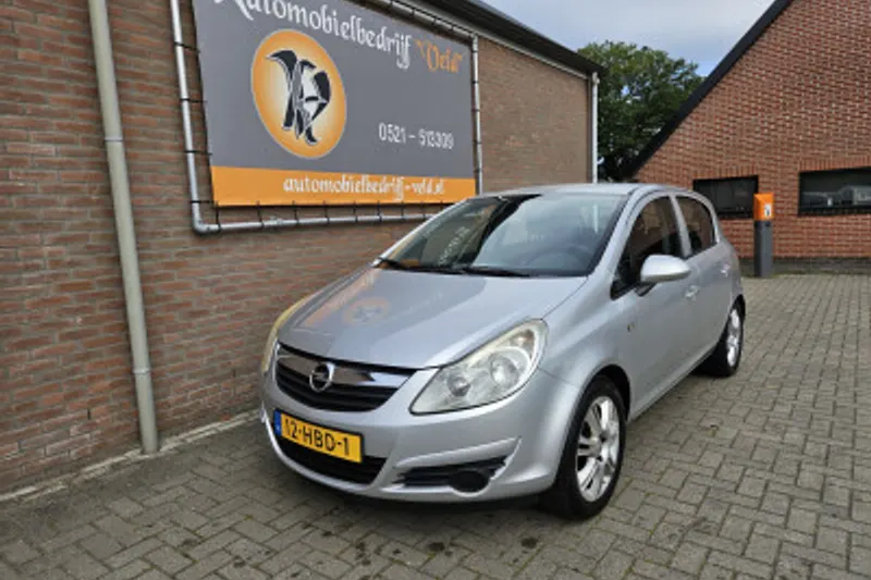 Opel Corsa (2008)