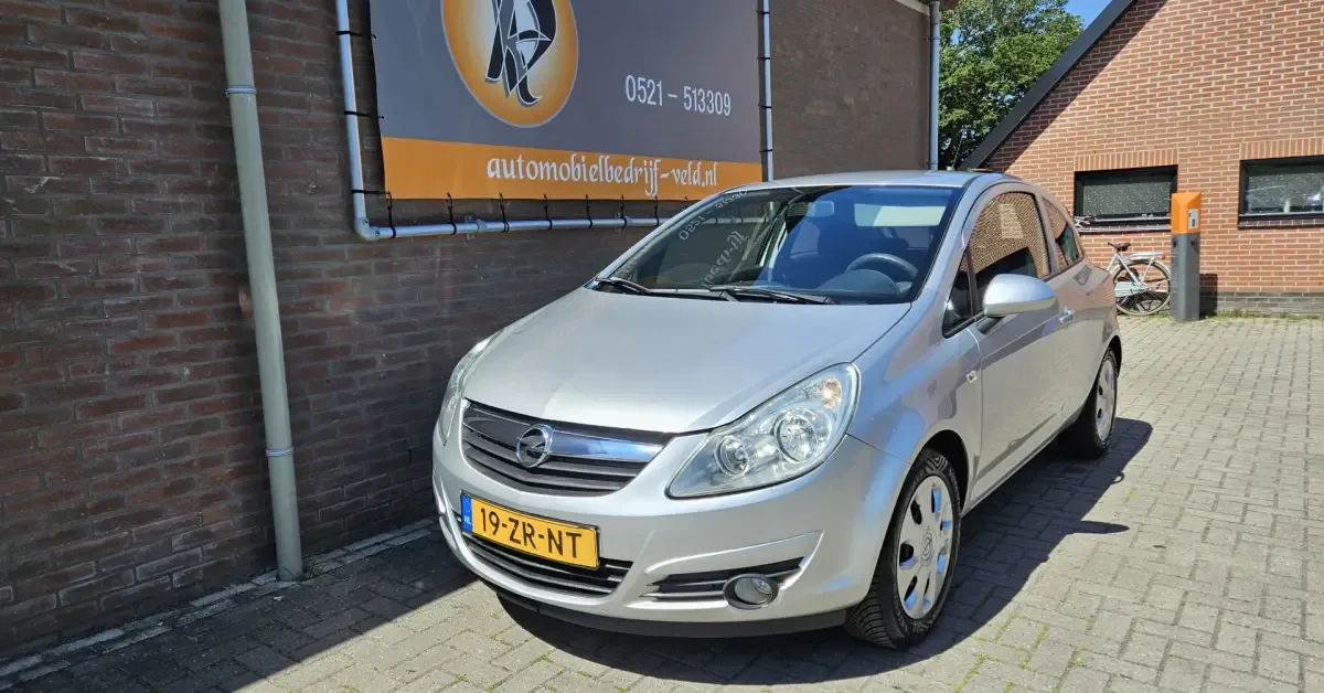 Opel Corsa (2008) — foto 1