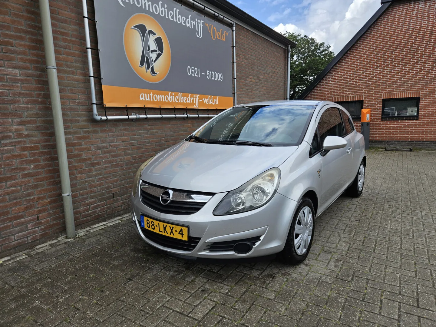Opel Corsa (2010) — foto 1