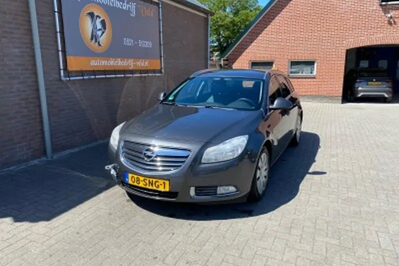 Opel Insignia (2011)