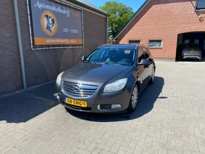 Opel Insignia (2011) — foto 1