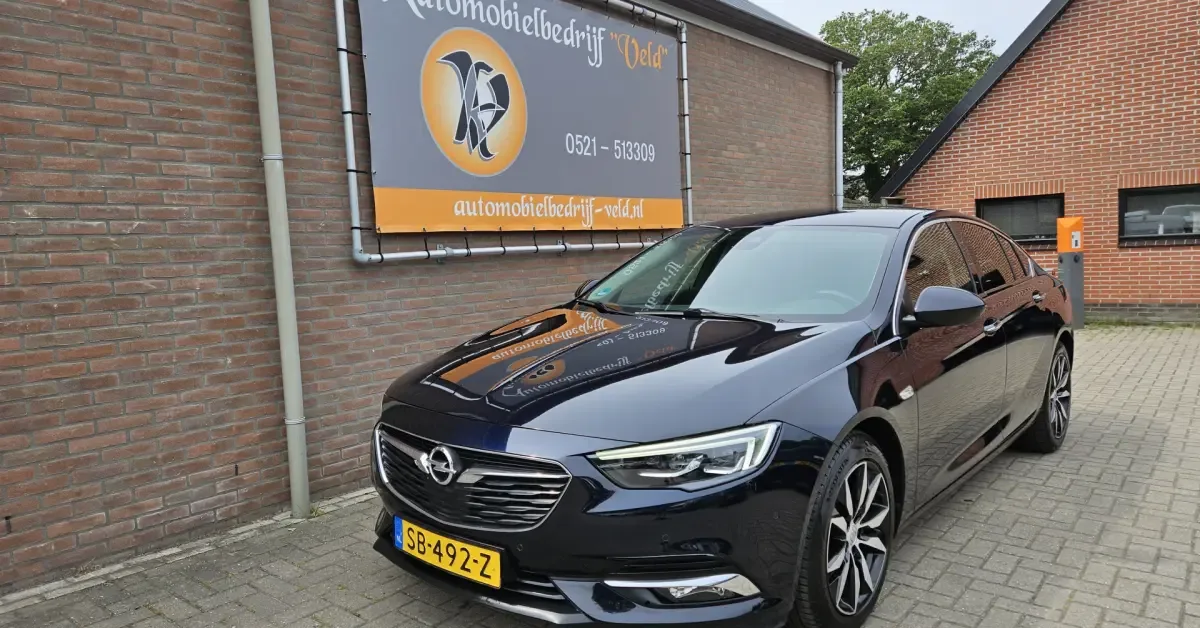Opel Insignia (2018) — foto 1