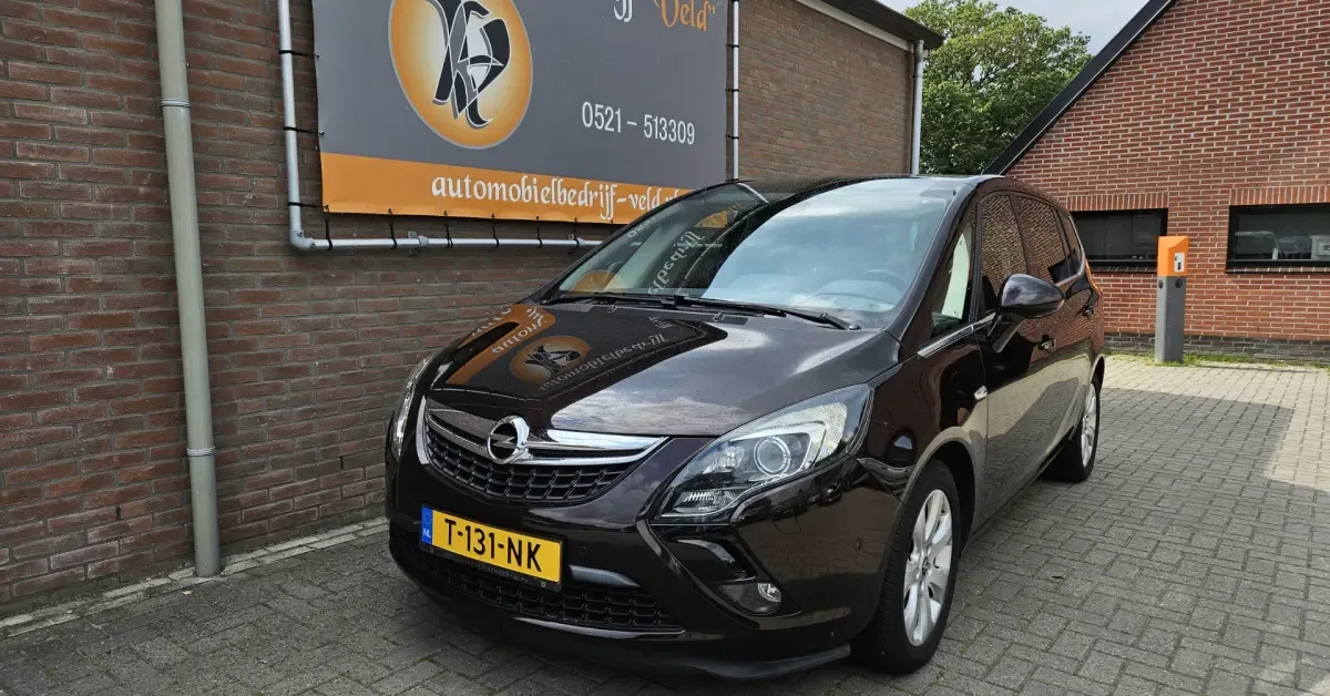 Opel Zafira (2013) — foto 1