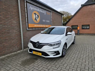 Renault Mégane (2023) — foto 1