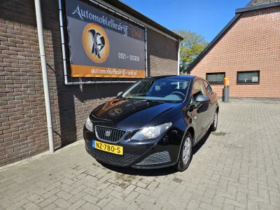 SEAT Ibiza (2011) — foto 1