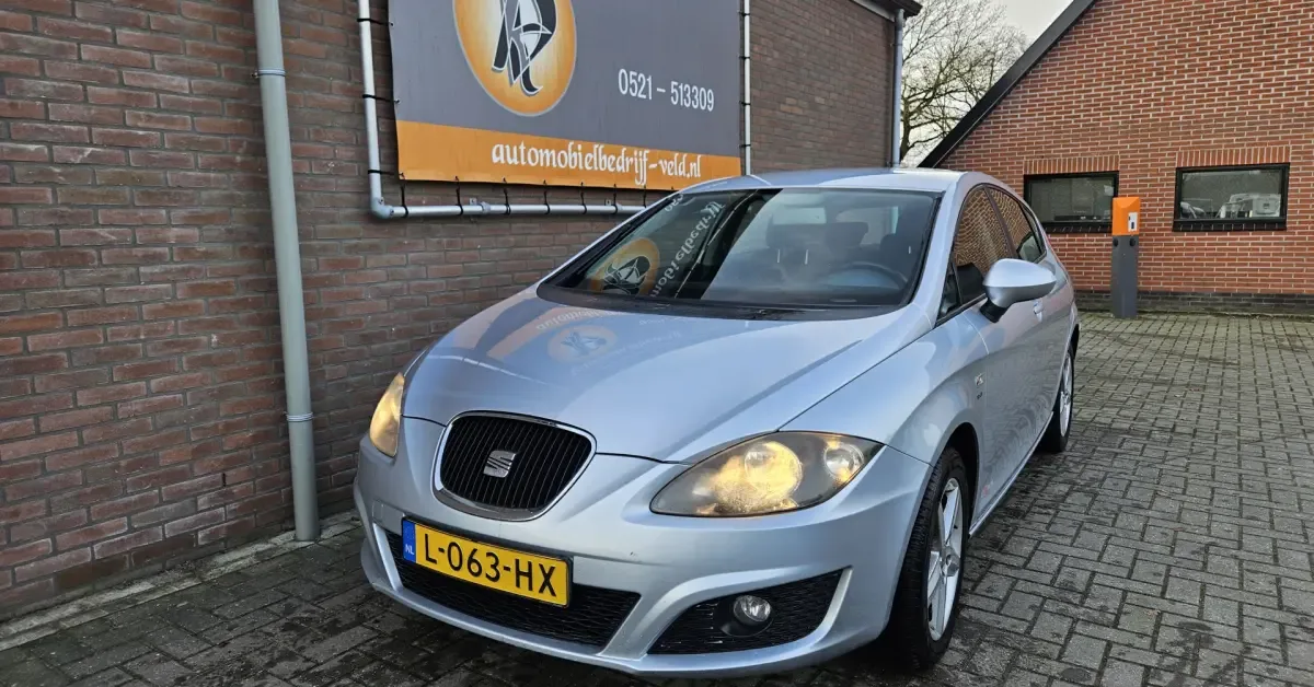 SEAT Leon (2012) — foto 1