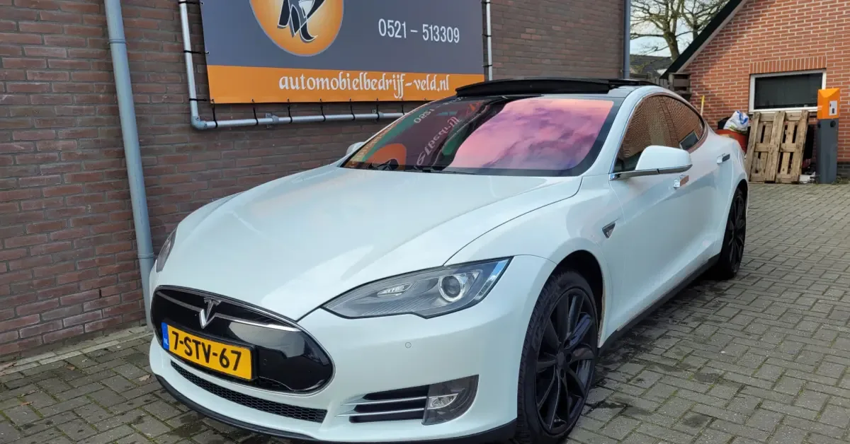 Tesla Model S (2013) — foto 1