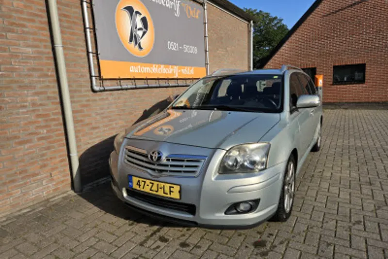 Toyota Avensis (2008)