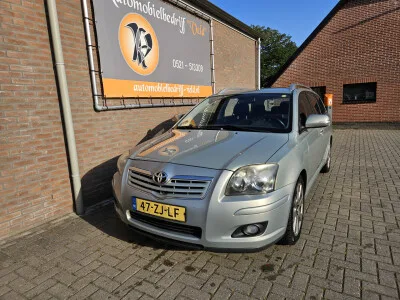 Toyota Avensis (2008) — foto 1