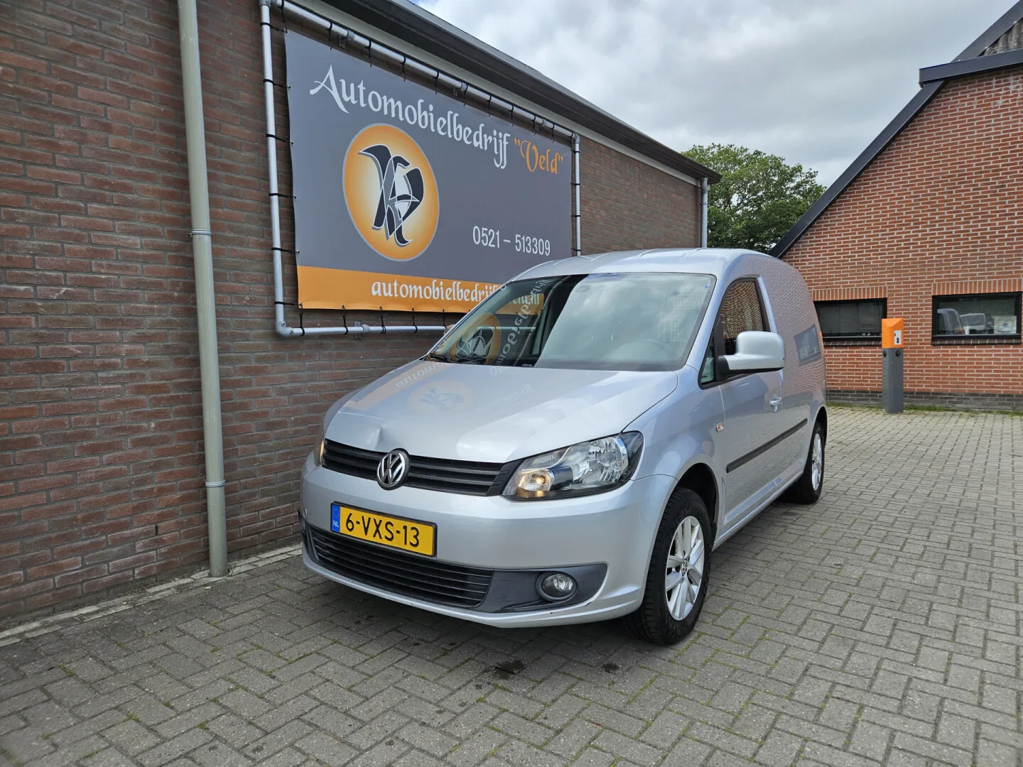 Volkswagen Caddy (2012) — foto 1