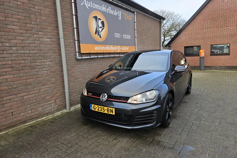 Volkswagen Golf (2016)