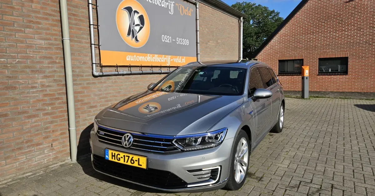 Volkswagen Passat (2015) — foto 1