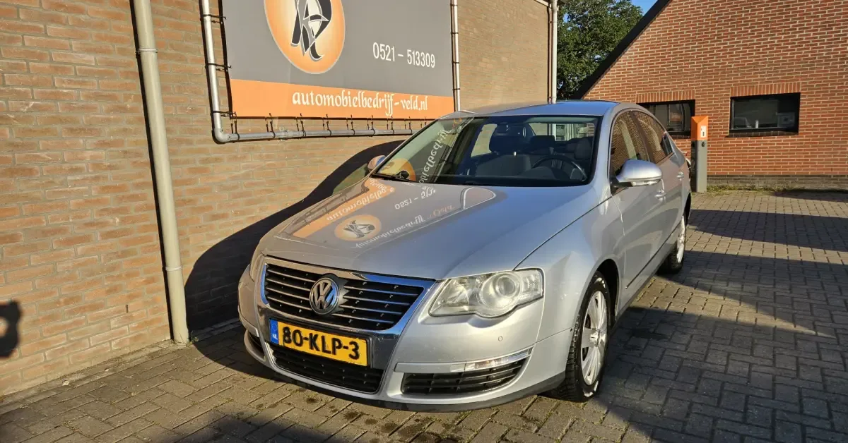 Volkswagen Passat (2010) — foto 1