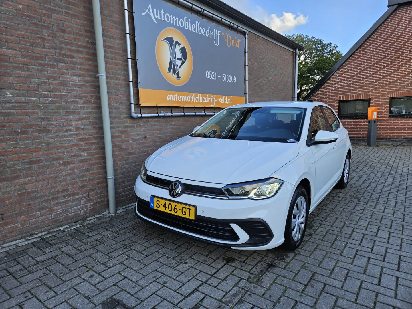 Volkswagen Polo (2023) — foto 1