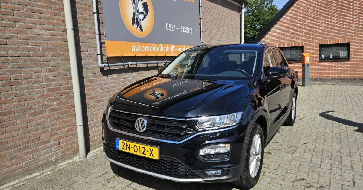 Volkswagen T-Roc (2019) — foto 1