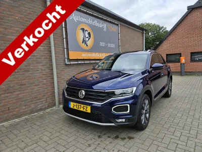 Volkswagen T-Roc (2020) — foto 1