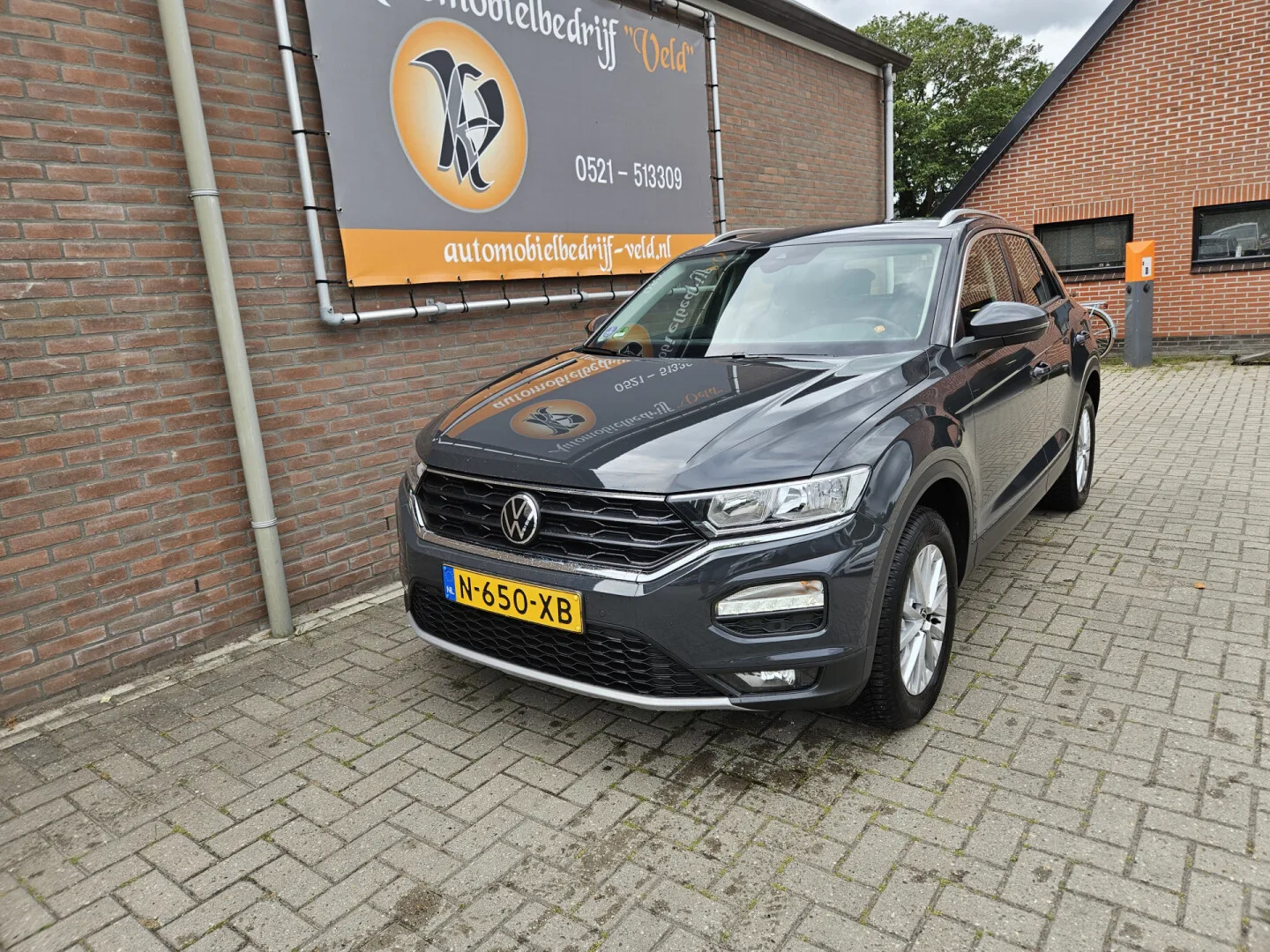 Volkswagen T-Roc (2022) — foto 1
