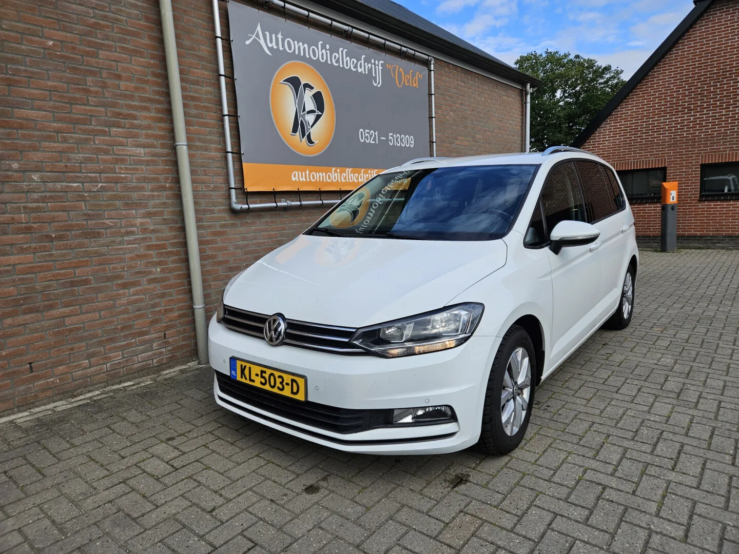 Volkswagen Touran (2016) — foto 1