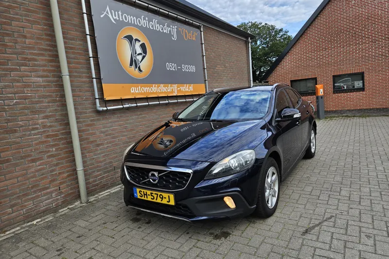Volvo V40 (2015)