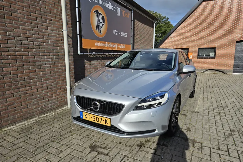 Volvo V40 (2016)
