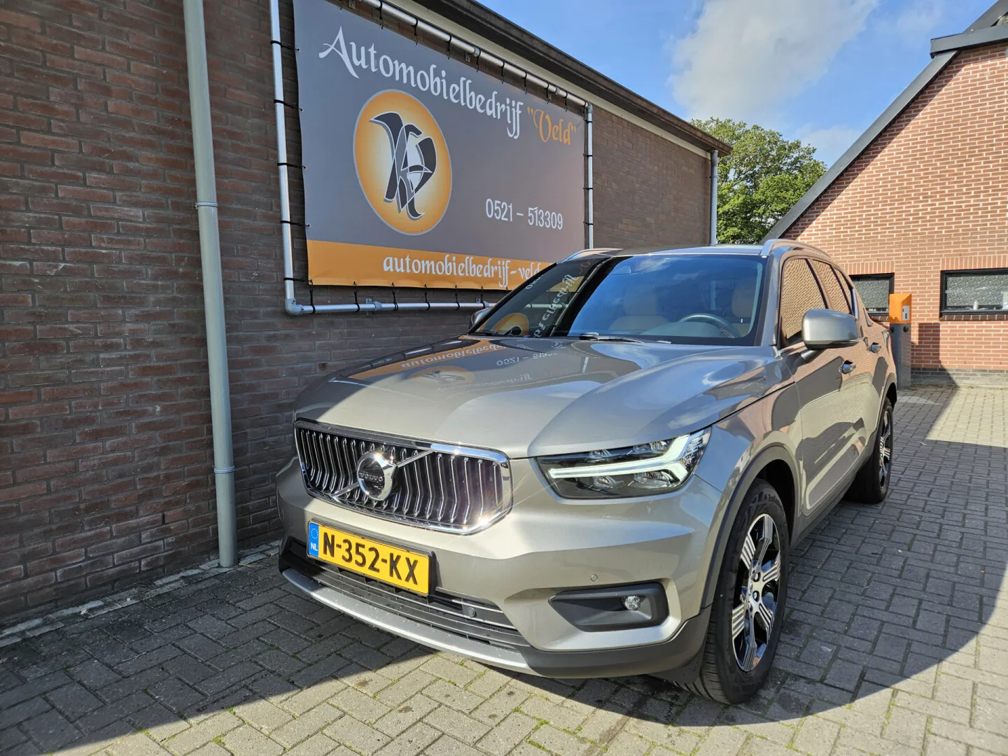 Volvo XC40 (2021) — foto 1