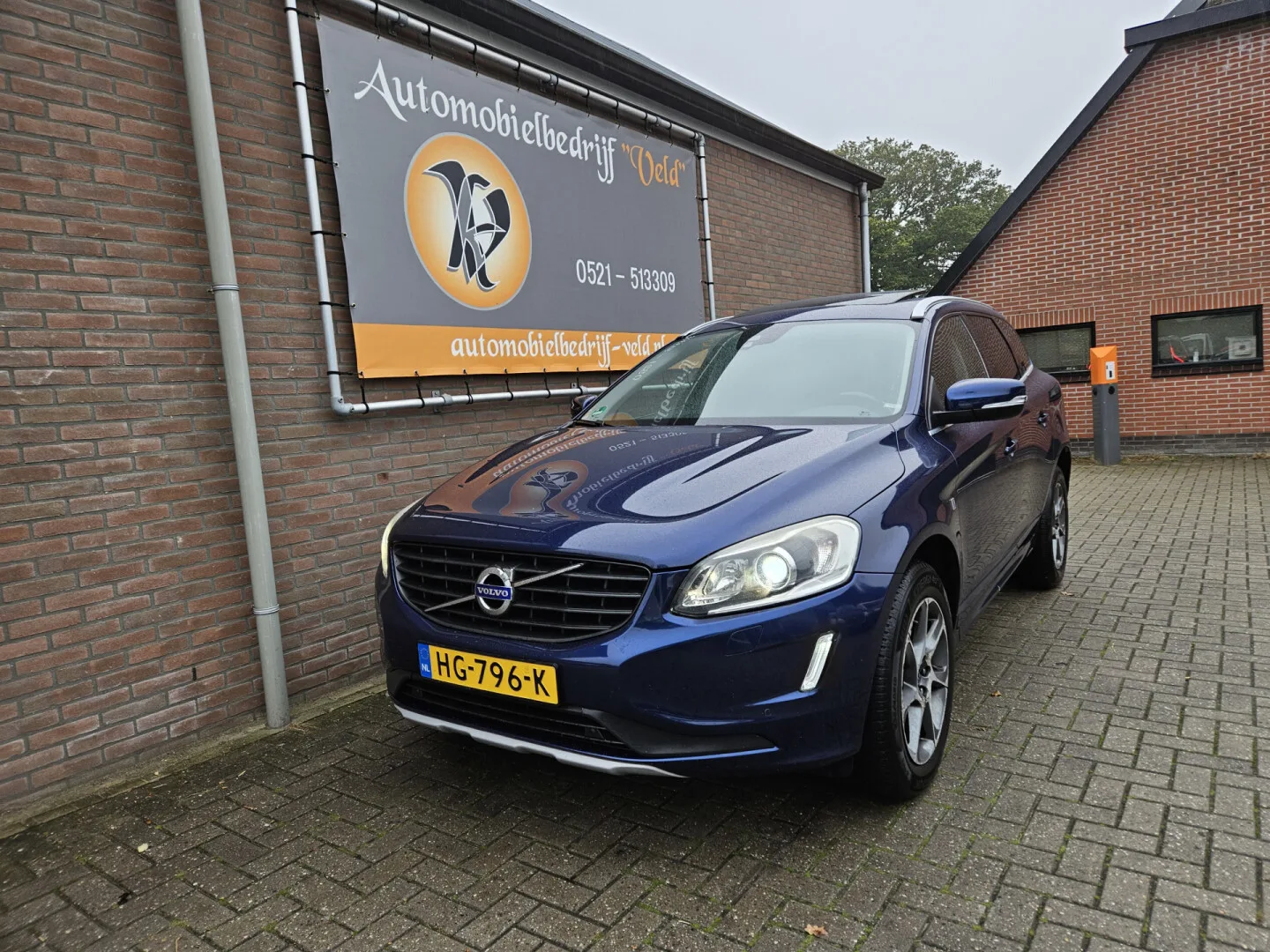Volvo XC60 (2015) — foto 1