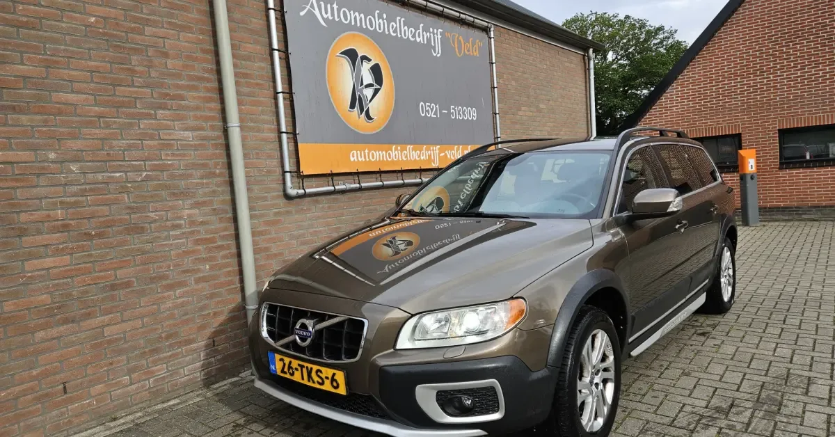 Volvo XC70 (2012) — foto 1