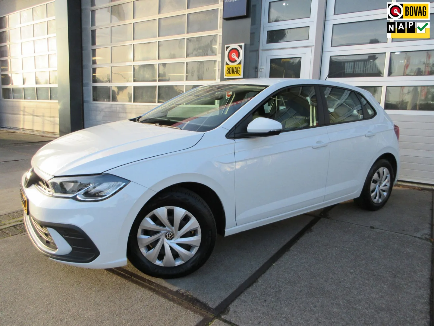 Volkswagen Polo (2022) — foto 1