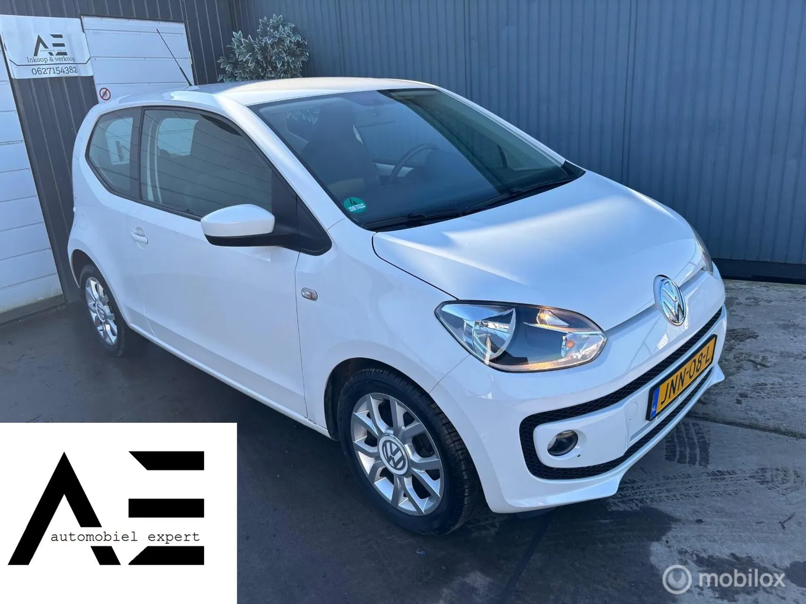 Volkswagen Up! (2012) — foto 1