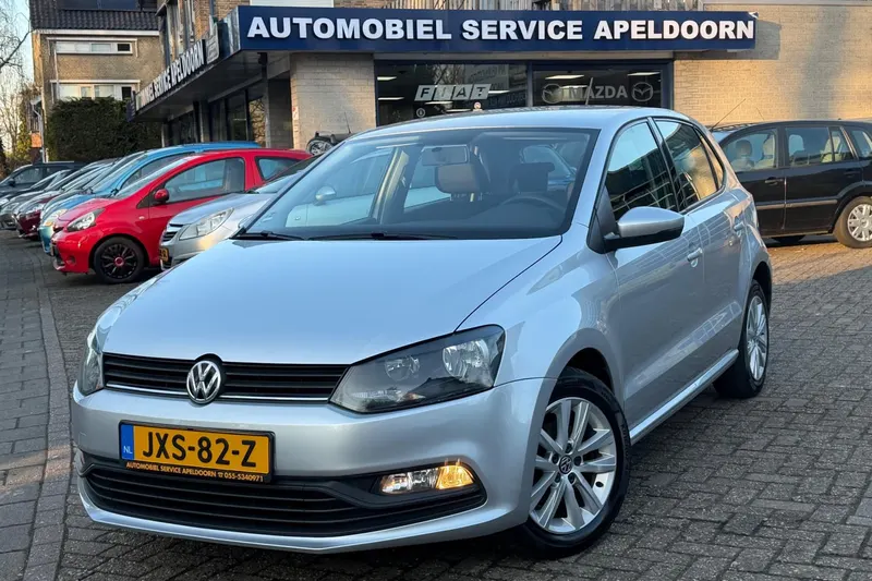 Volkswagen Polo (2015)