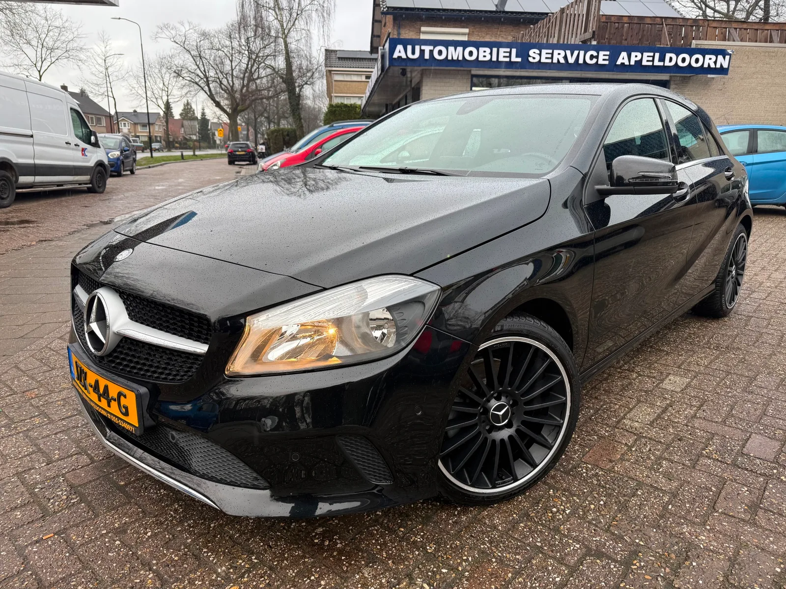 Mercedes-Benz A-Klasse (2016) — foto 1